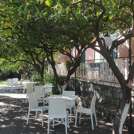 Hotel Villa Degli Aranci Maratea Buitenkant foto